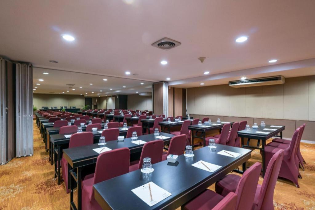ג'קרטה Sofyan Hotel Cut Meutia מראה חיצוני תמונה